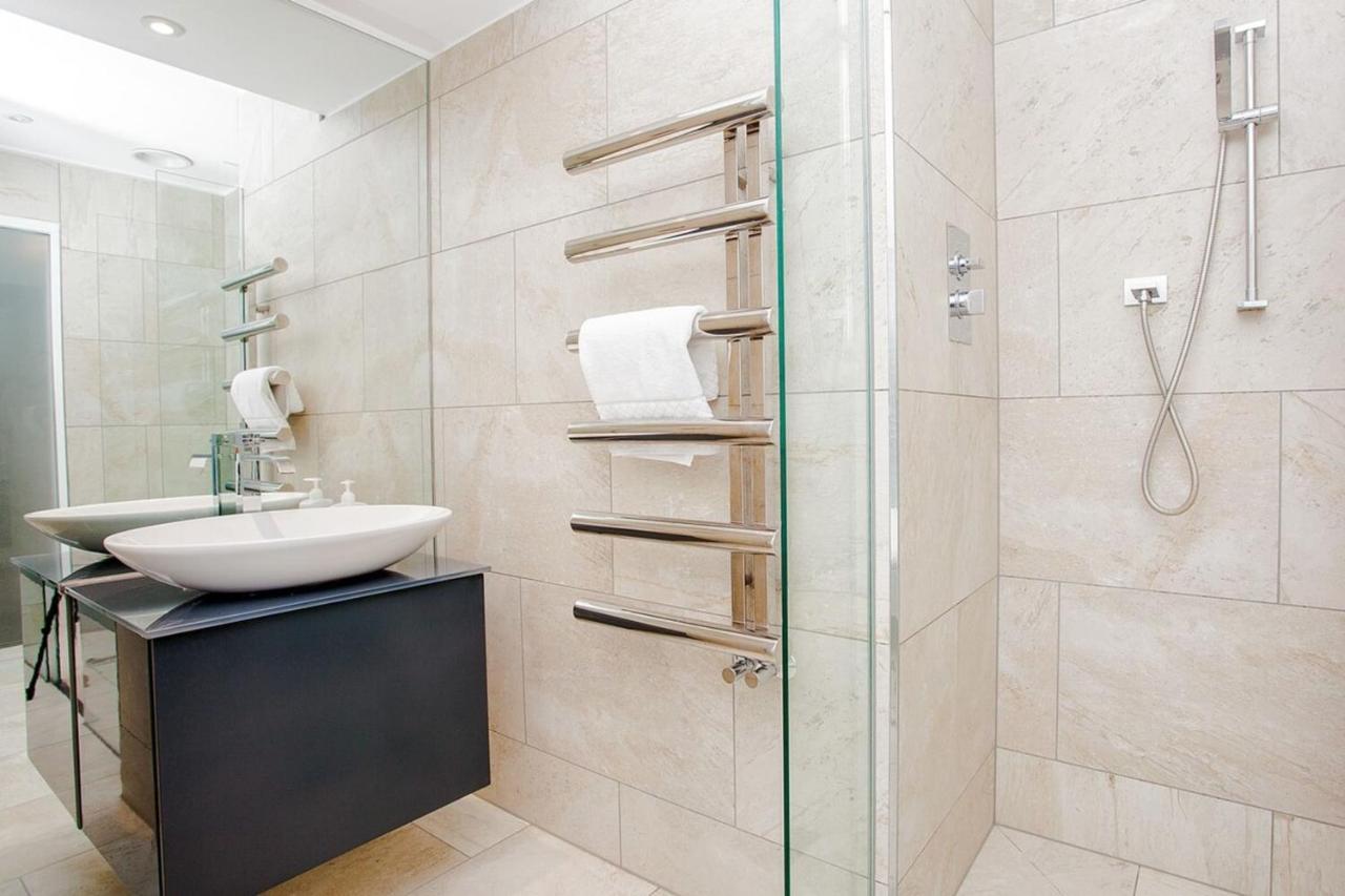 Beautiful Newly Renovated 2 Bed Apartment In Bank London Eksteriør bilde